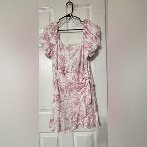 Trixxi Women’s XL Pink and White Floral Dress NWT